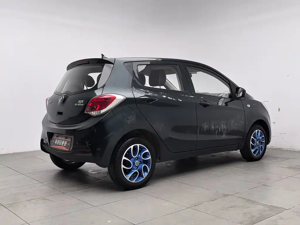 Changan Benben E-Star — миниатюра 2