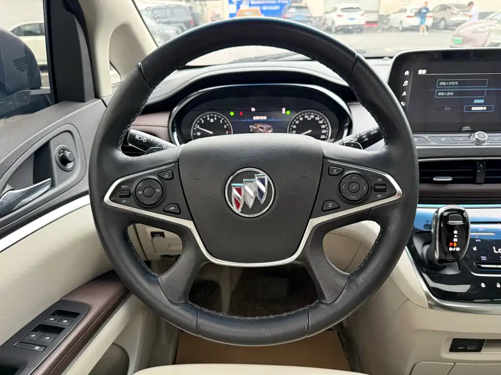 Buick GL8 — миниатюра 7