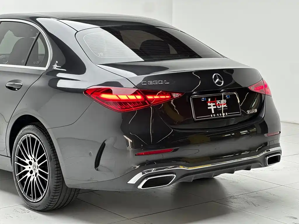 Mercedes-Benz C-Class — миниатюра 20
