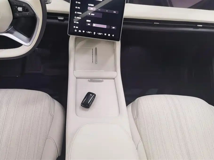 GEELY GALAXY GALAXY L7