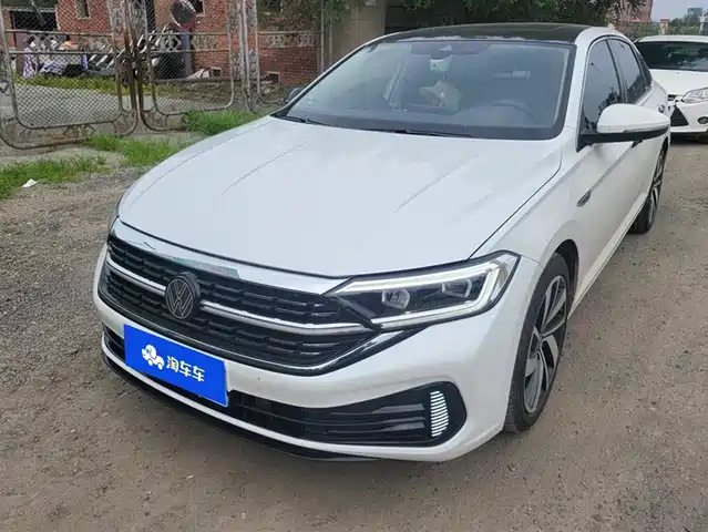 VOLKSWAGEN SAGITAR 2023