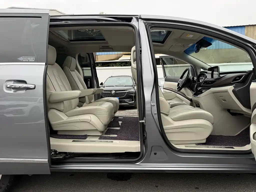 Buick GL8 — миниатюра 19