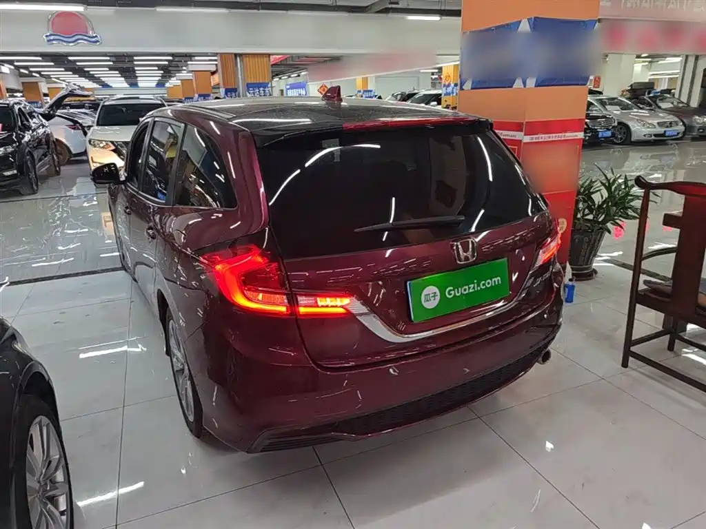Honda Jade 2017 1.8L AT Comfort 5 мест