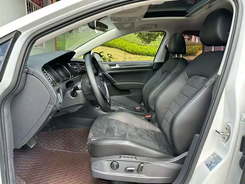Volkswagen Golf — миниатюра 3