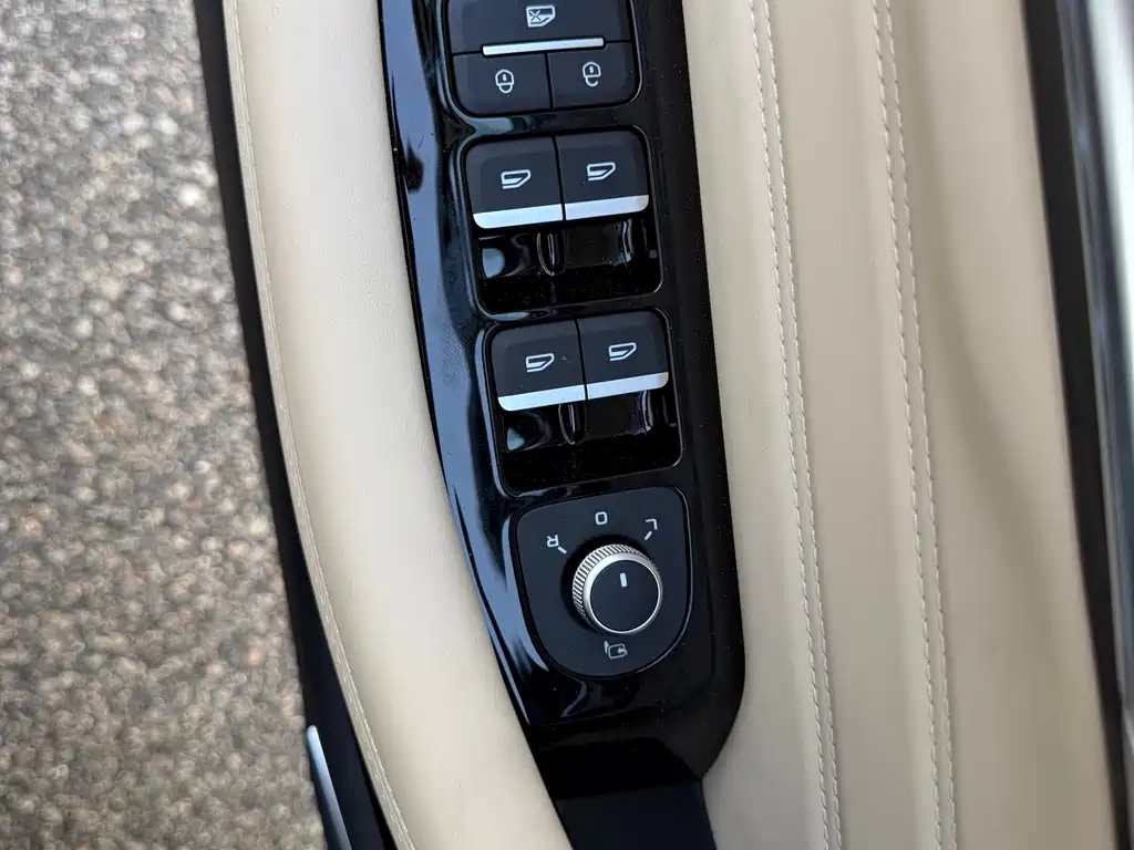 Geely Xingyue L — миниатюра 8