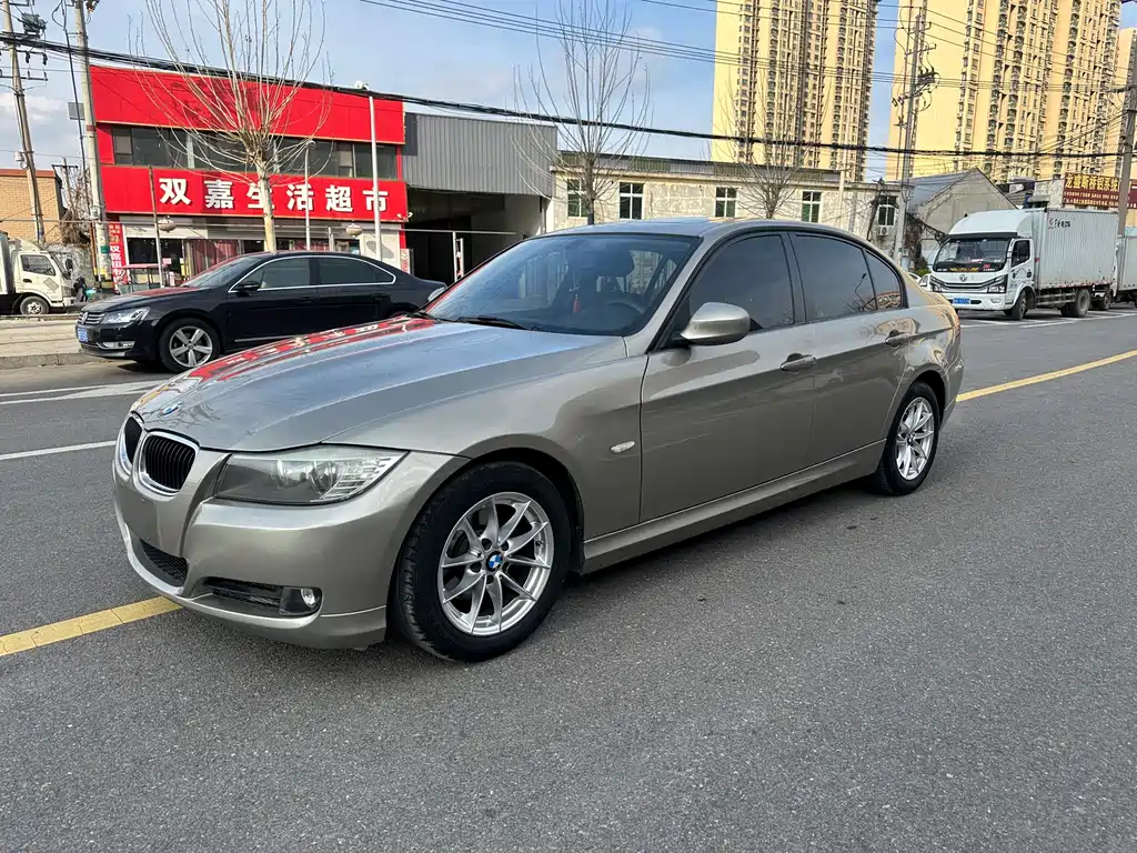 BMW 3 Series (Import) 2011