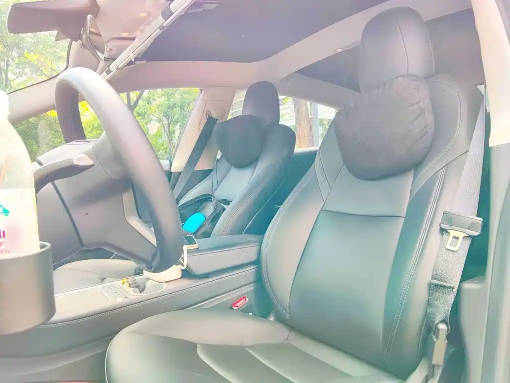 Tesla Model 3 — миниатюра 11