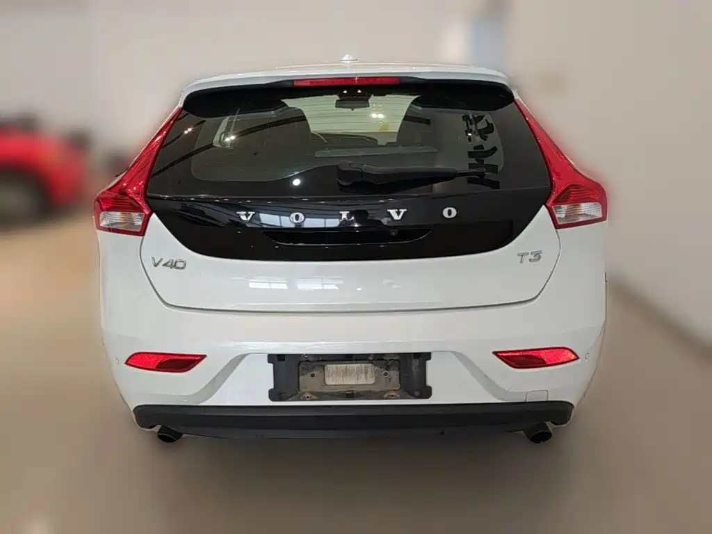 Volvo V40 — миниатюра 8