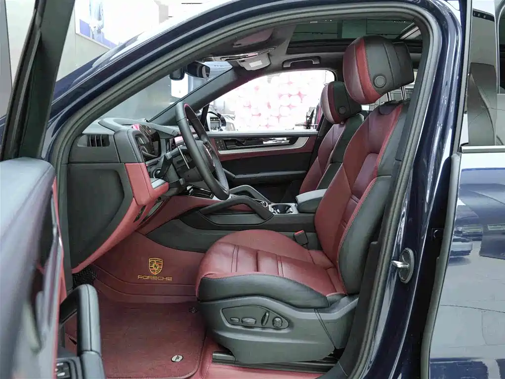 Porsche Cayenne — миниатюра 12