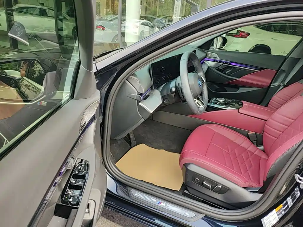 BMW i5 — миниатюра 16