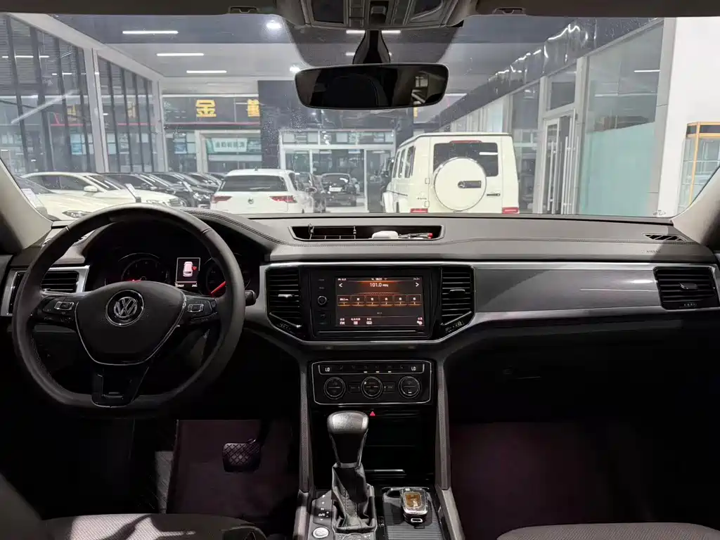 Volkswagen Teramont — миниатюра 9