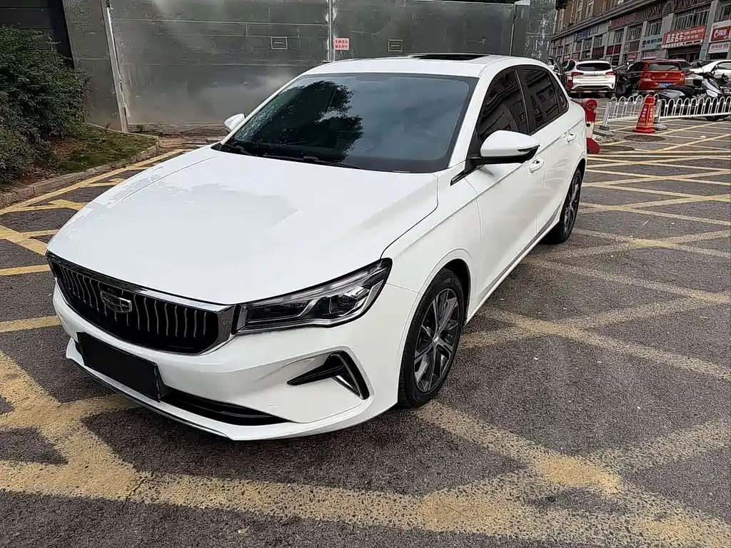 Geely Emgrand 2023