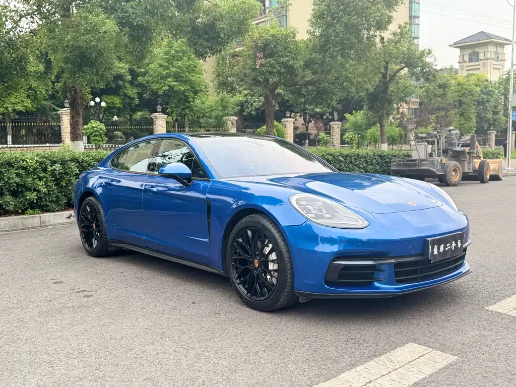 Porsche Panamera — миниатюра 3