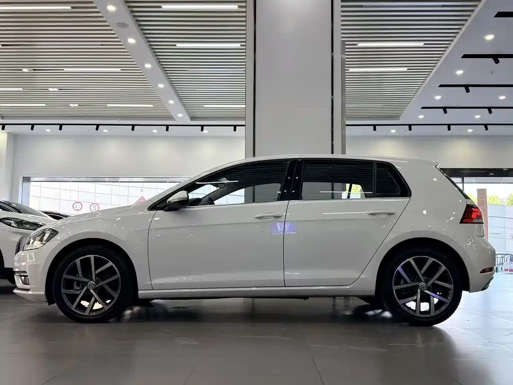 Volkswagen Golf — миниатюра 3