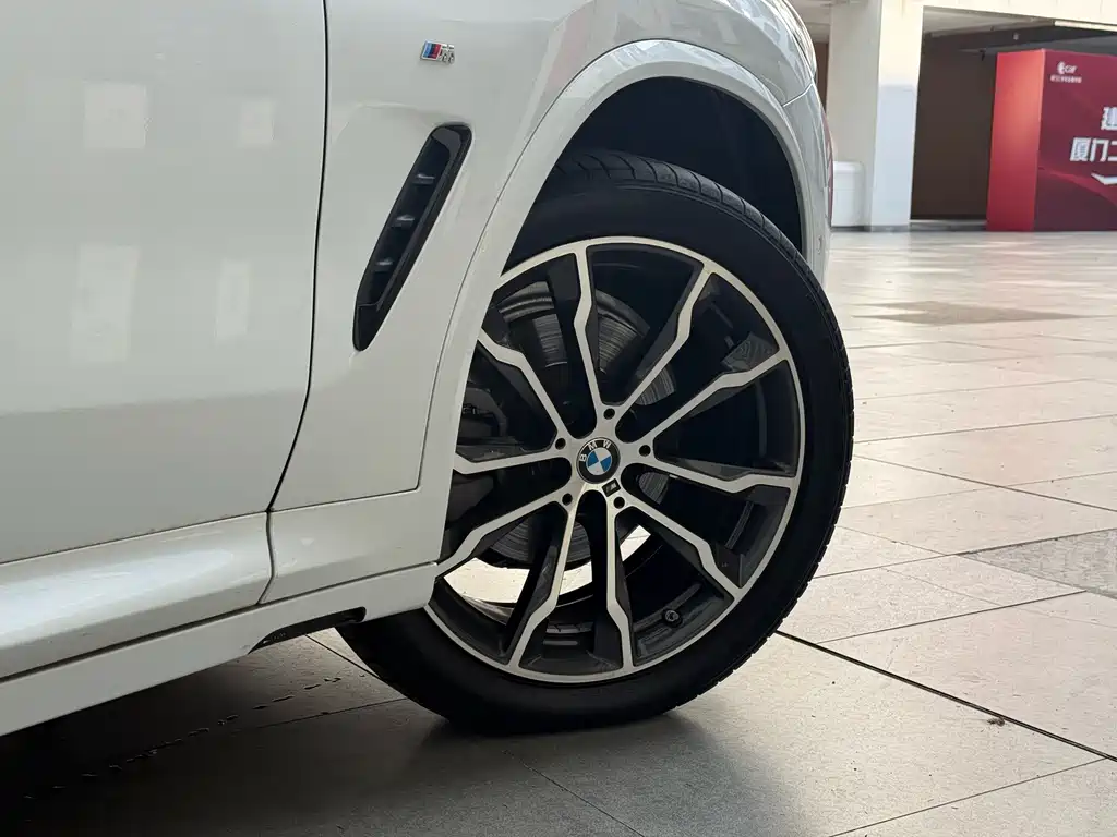 BMW X3 — миниатюра 5