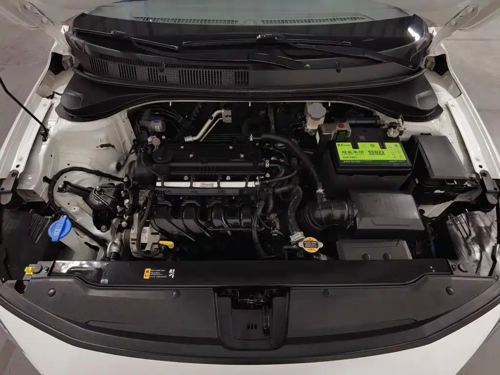 Hyundai Elantra — миниатюра 6