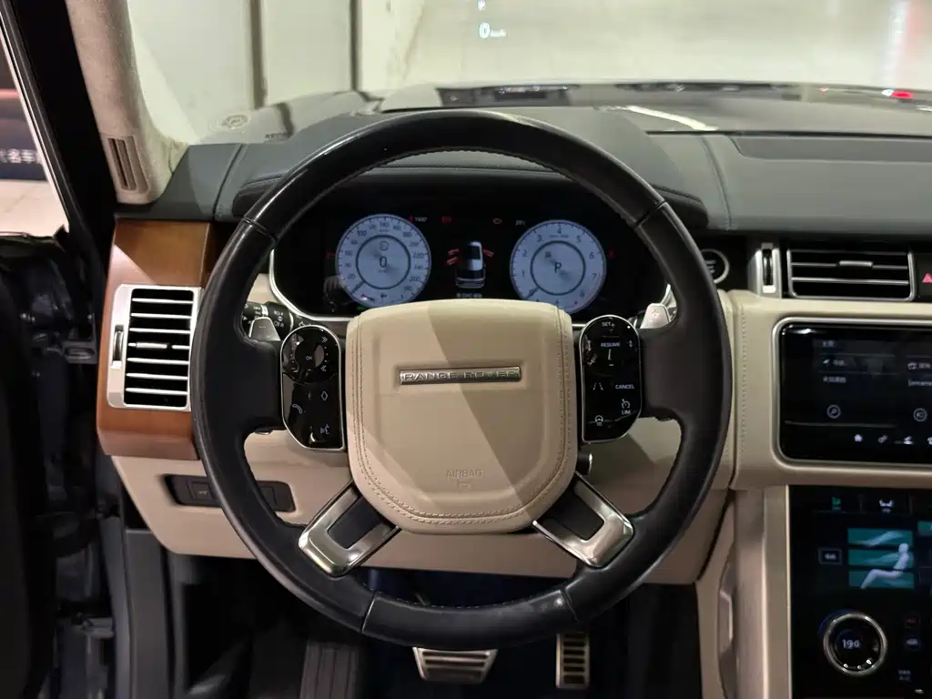 Land Rover Range Rover — миниатюра 18