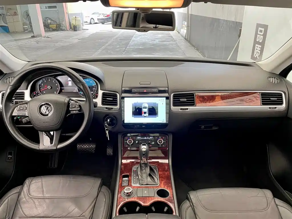 Volkswagen Touareg 2011 3.0TSI