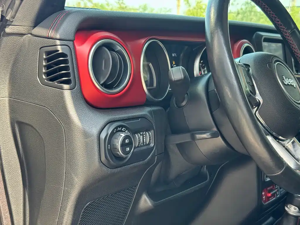 Jeep Wrangler — миниатюра 20