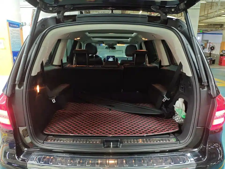 Mercedes-Benz GLS — миниатюра 8