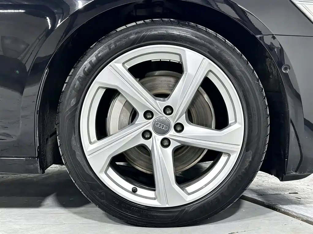 Audi A6L — миниатюра 13