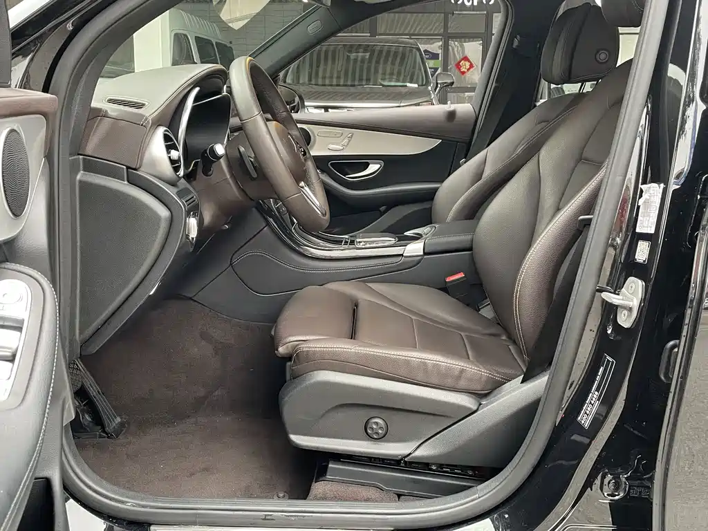 Mercedes-Benz GLC — миниатюра 6