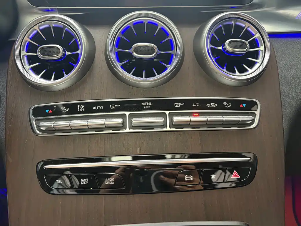 Mercedes-Benz GLC — миниатюра 12