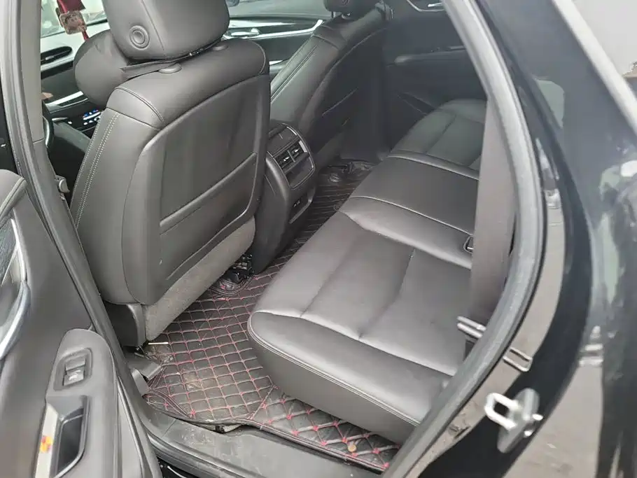 Cadillac XT5 — миниатюра 11