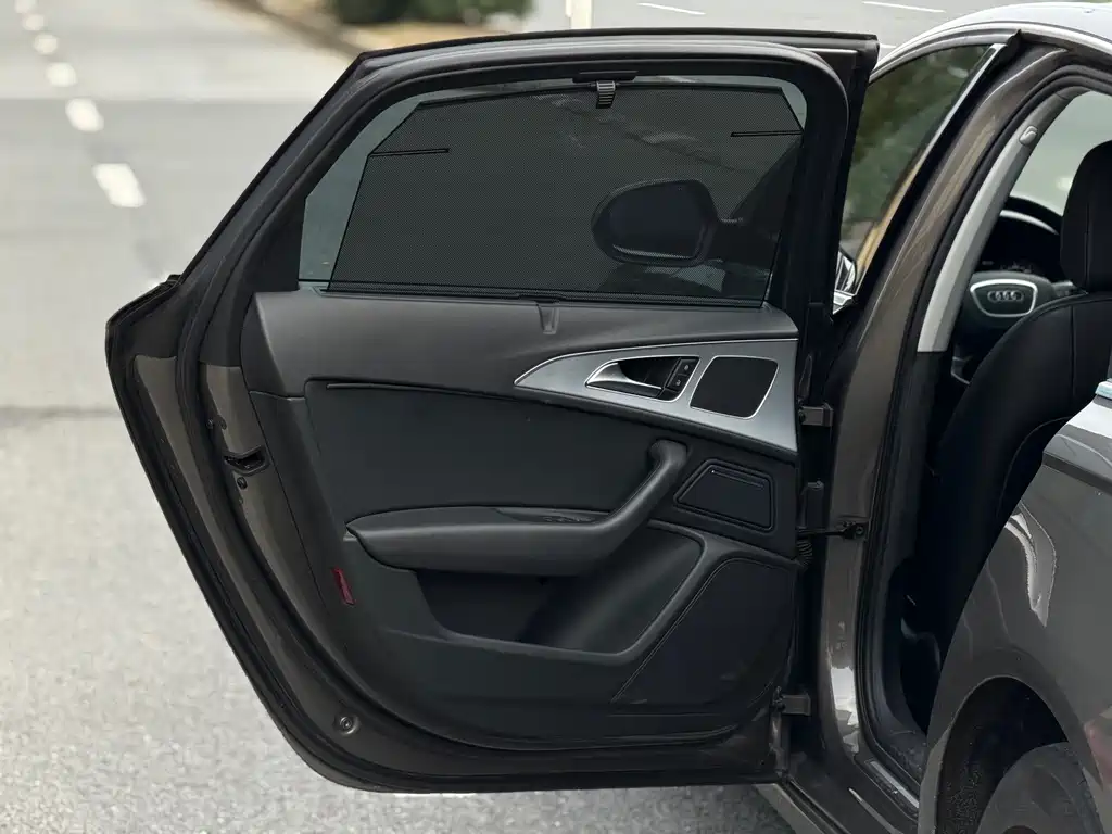 Audi A6L — миниатюра 12