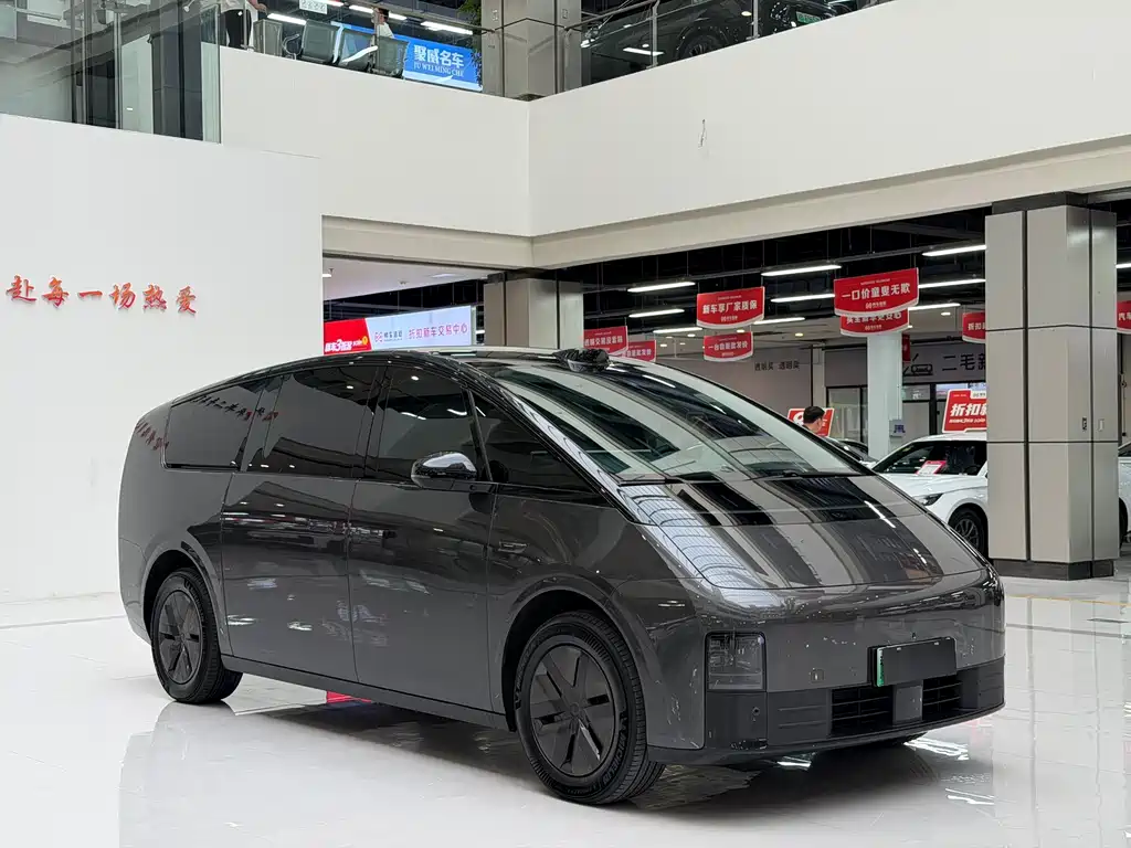Li Auto Li MEGA — миниатюра 4