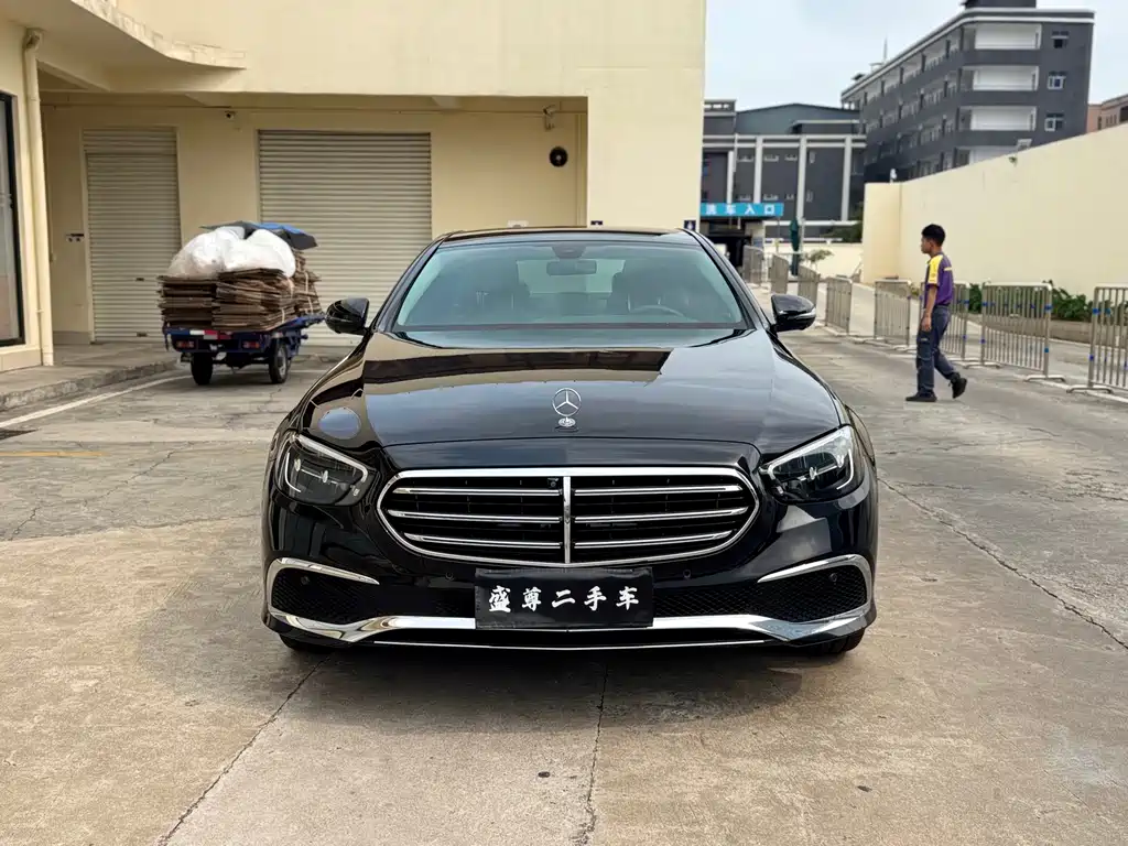 Mercedes-Benz E-Class 2022 — фото 2