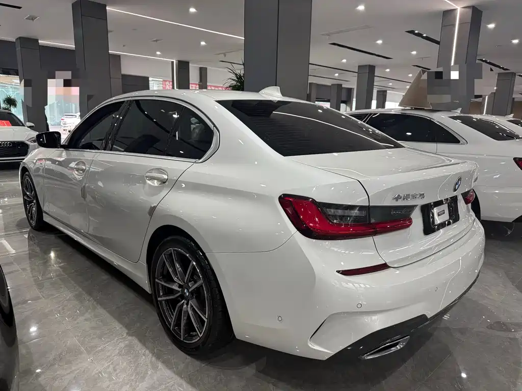 BMW 3 Series — миниатюра 10
