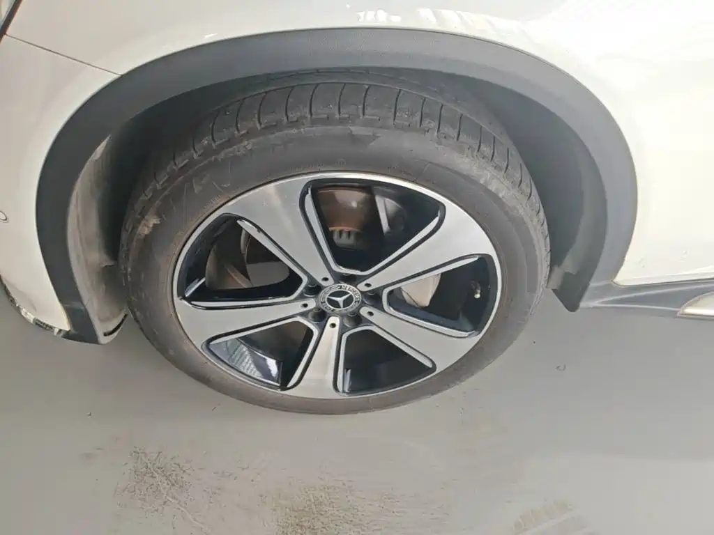 Mercedes-Benz GLC — миниатюра 23