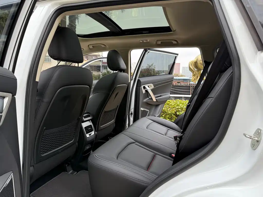 GEELY AUTOMOBILE BOYUE