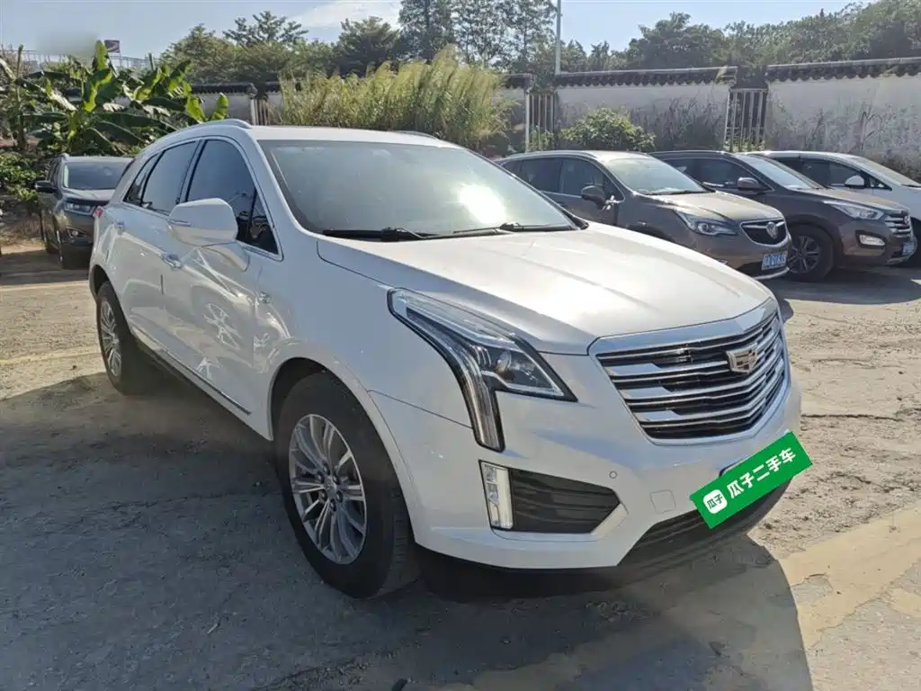 CADILLAC XT5