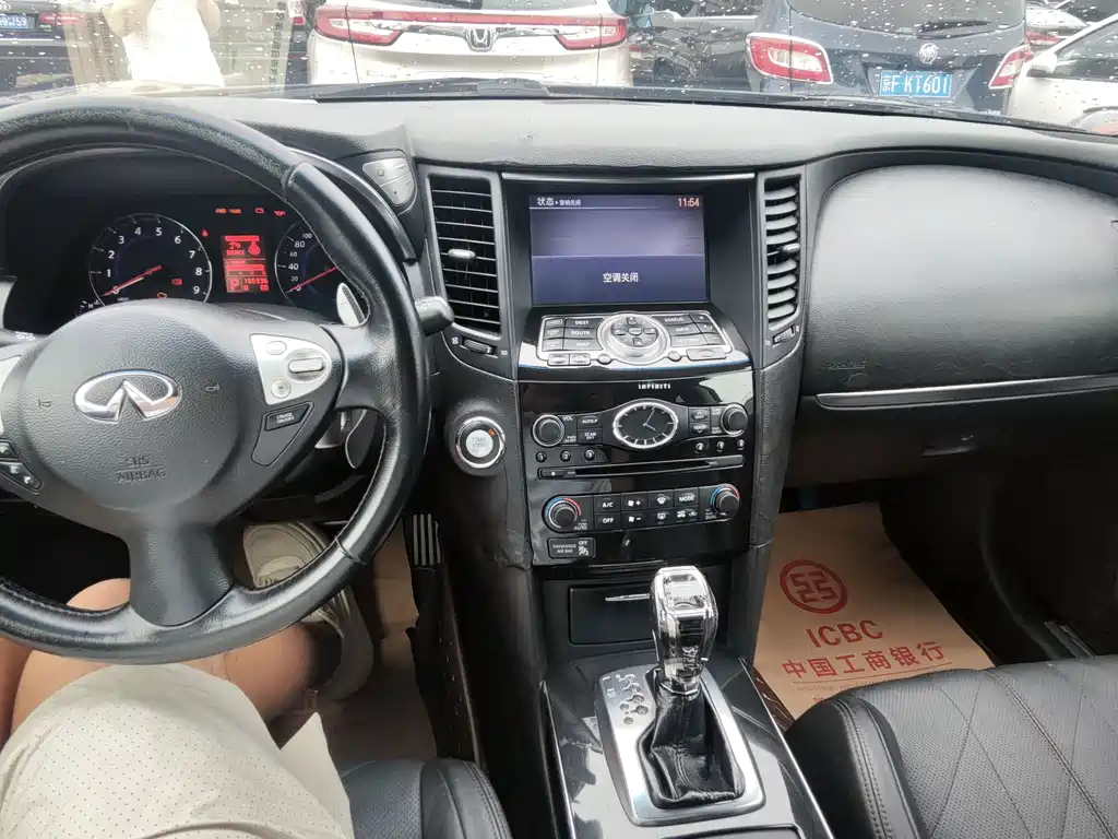 Infiniti FX — миниатюра 7