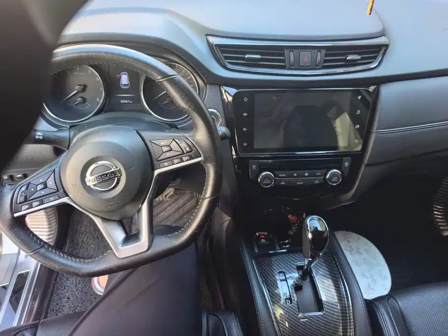 Nissan X-Trail — миниатюра 12
