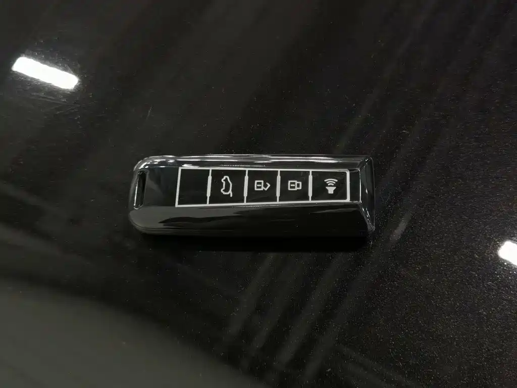 Wey Wey VV5 — миниатюра 19