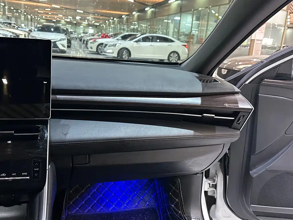 Toyota Avalon — миниатюра 31