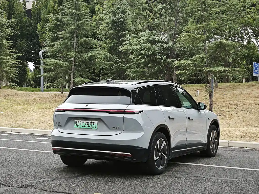 NIO ES6 — миниатюра 9
