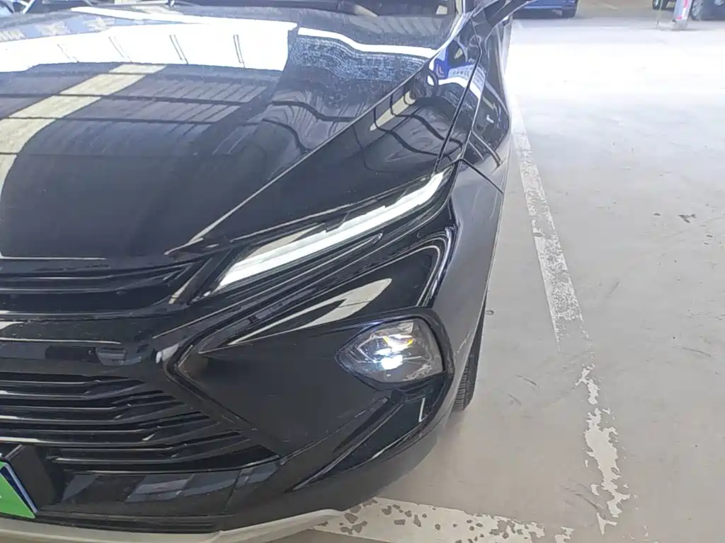 Chevrolet Blazer — миниатюра 18