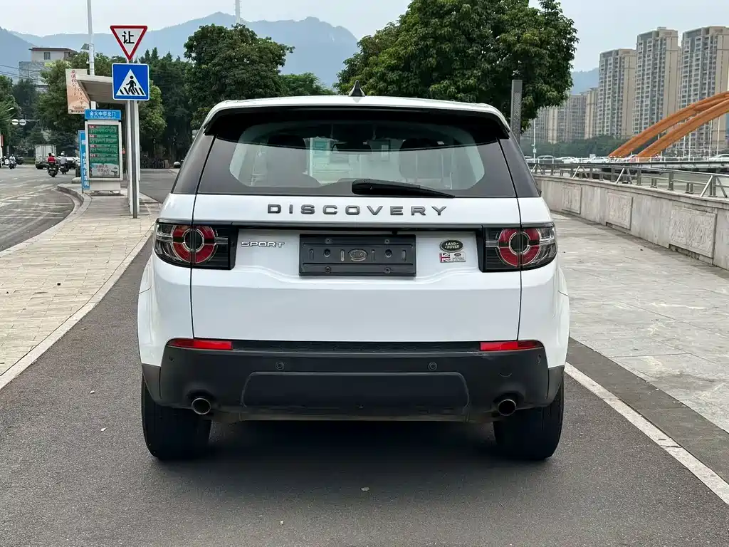 Land Rover Discovery Sport — миниатюра 4