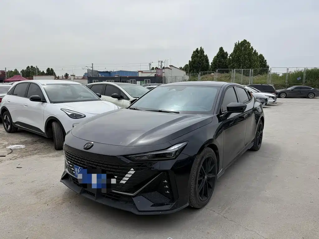 2023 Changan UNI-V - zdjęcie 1 z 9