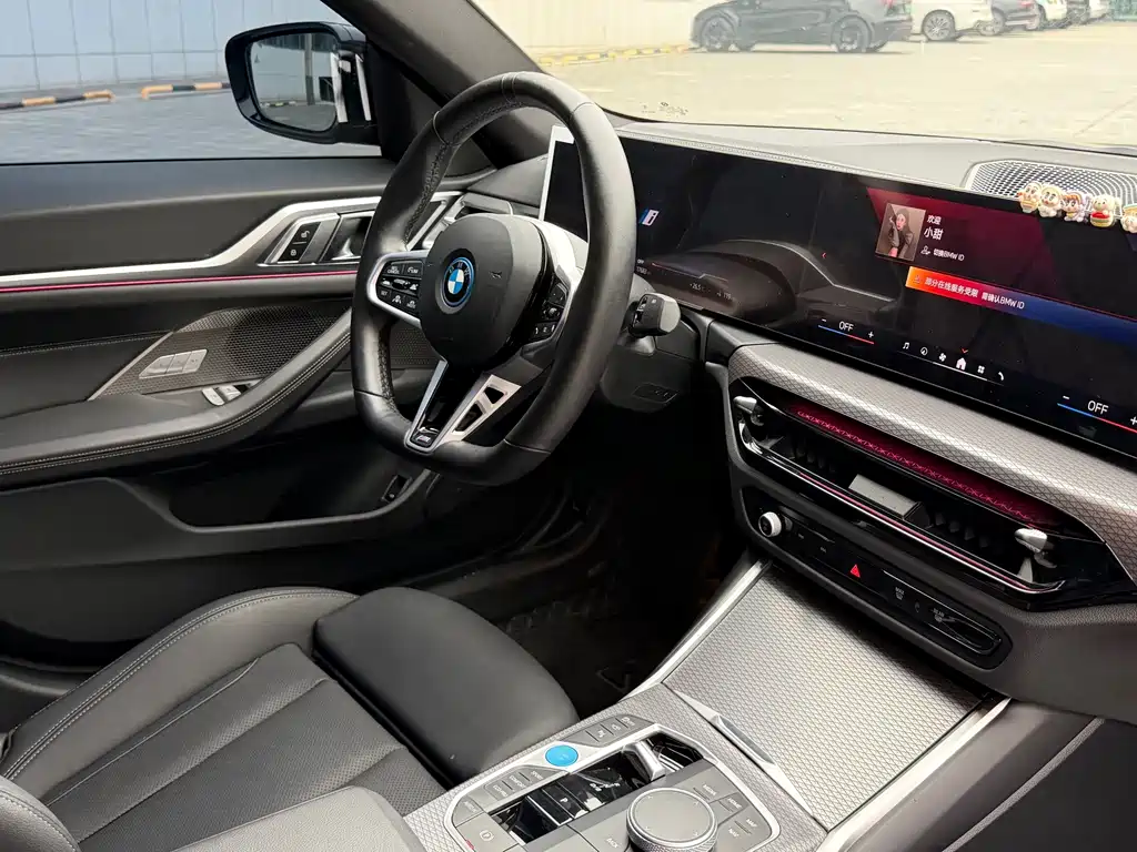 BMW i4 — миниатюра 10