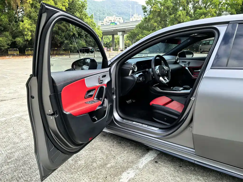 MERCEDES-BENZ A CLASS AMG