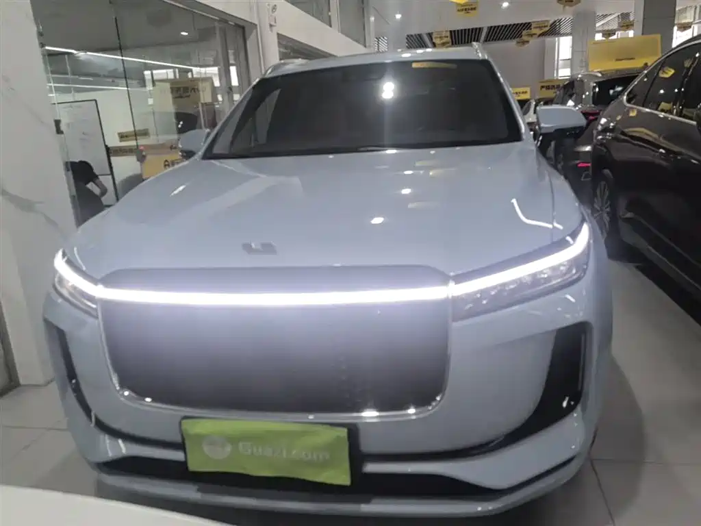 Li Auto ONE 2020 6 мест