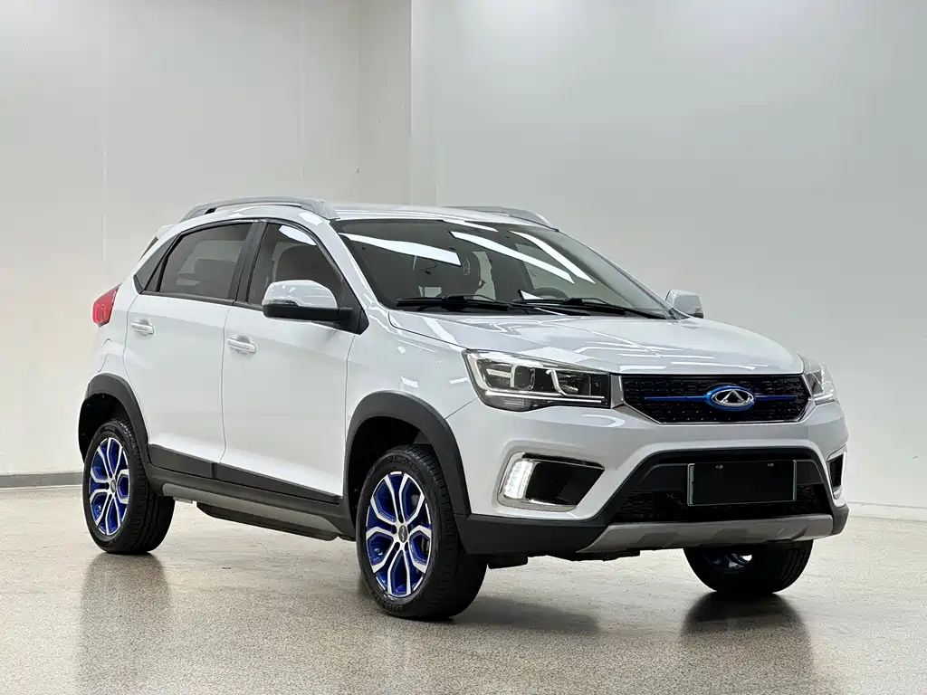 Chery New Energy Tiggo 3xe — миниатюра 3