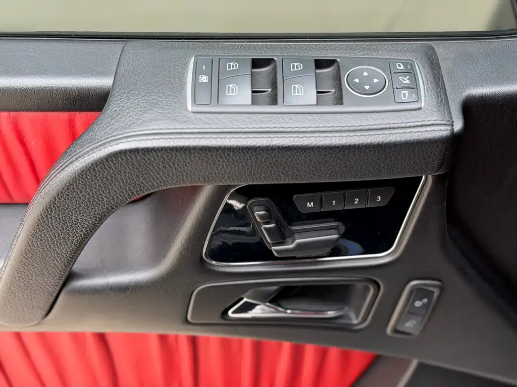 MERCEDES-BENZ G CLASS