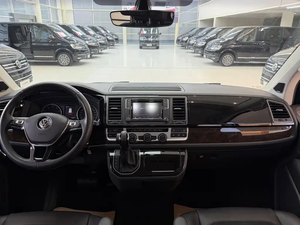 Volkswagen Multivan — миниатюра 15