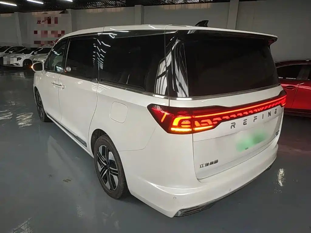 JAC Refine Refine RF8 PHEV — миниатюра 5